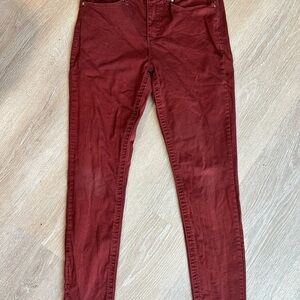 Seven7 Women’s Skinny Jeans Size 8 Reddish Color
